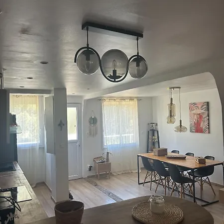Cosy T2 Avec Terrasse A 5 Min De La Apartament Sète